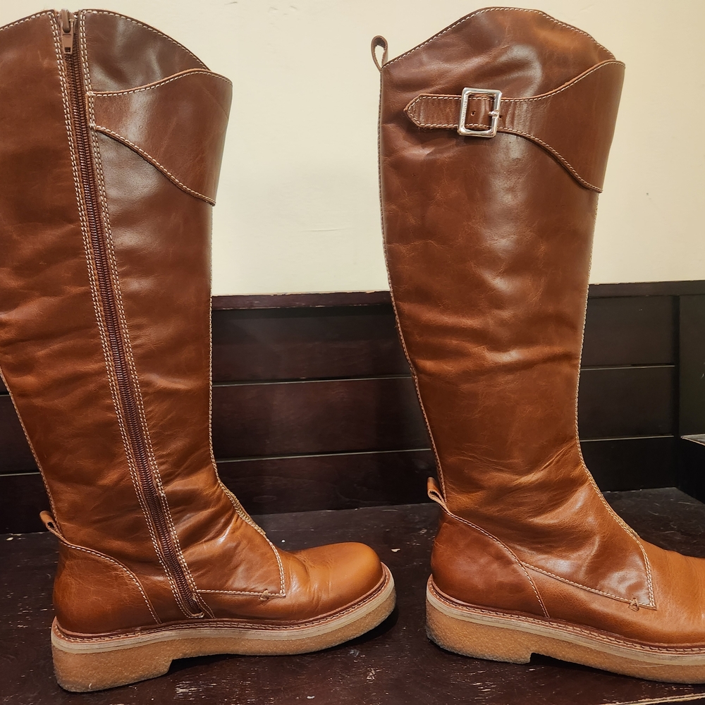Kelsi Dagger Brooklyn Caramel Leather Design